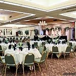 University Square Hotel 